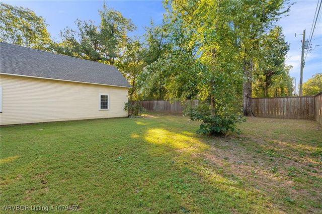 5200 N O Street, Fort Smith, AR 72904