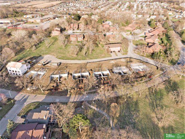 7166 N 79th Court, Omaha, NE 68122