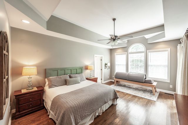 311 Pond Dr, Gallatin, TN 37066