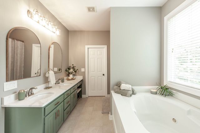 311 Pond Dr, Gallatin, TN 37066