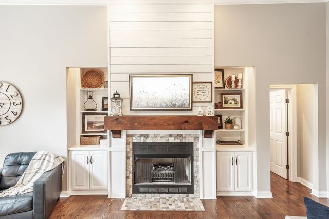 311 Pond Dr, Gallatin, TN 37066