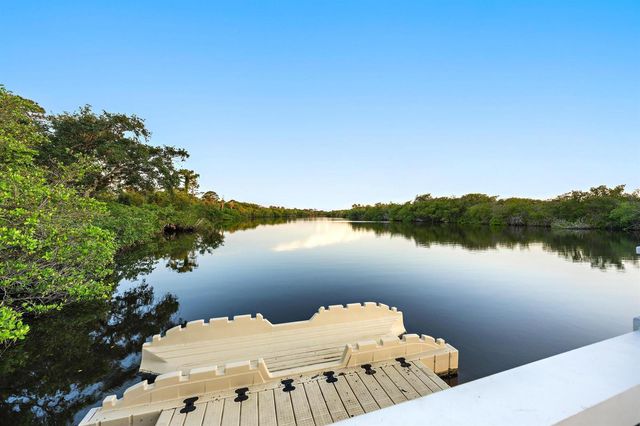 178 SW Pomeroy Street, Stuart, FL 34997