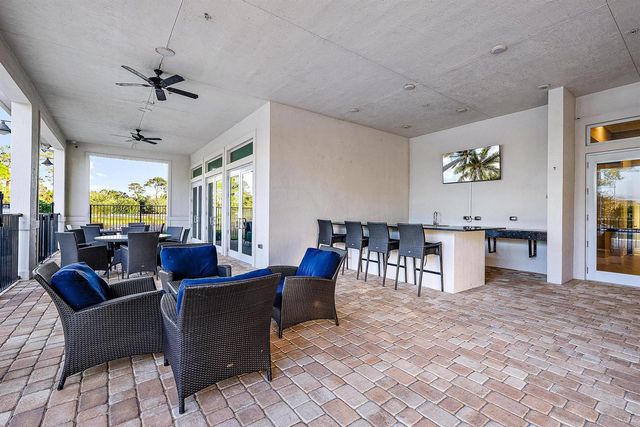 178 SW Pomeroy Street, Stuart, FL 34997