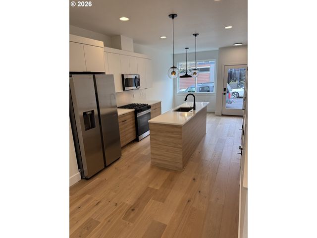 2391 Se 43rd Ave, Portland, OR 97206