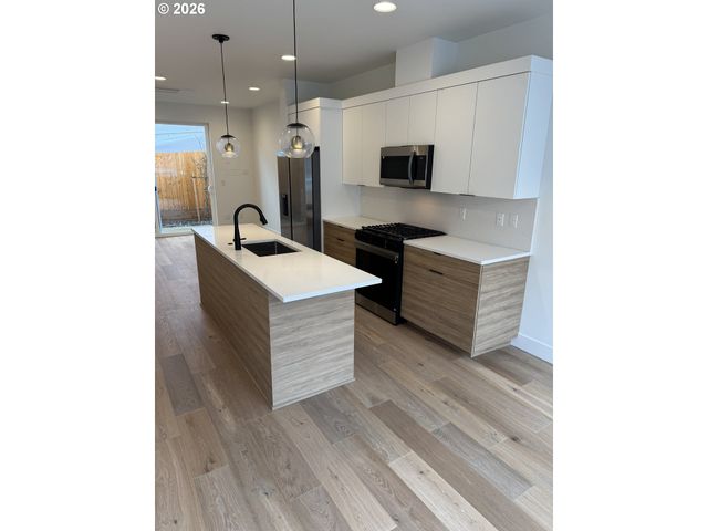 2391 Se 43rd Ave, Portland, OR 97206