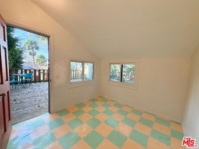 208 S Westmoreland Avenue, Los Angeles, CA 90004