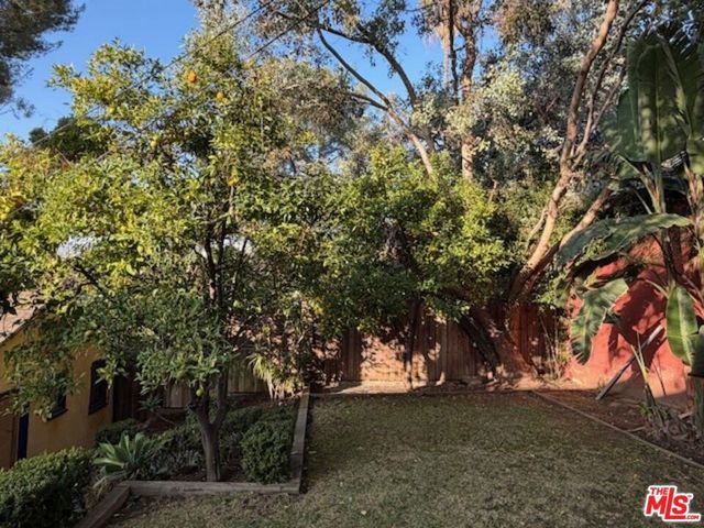 208 S Westmoreland Avenue, Los Angeles, CA 90004