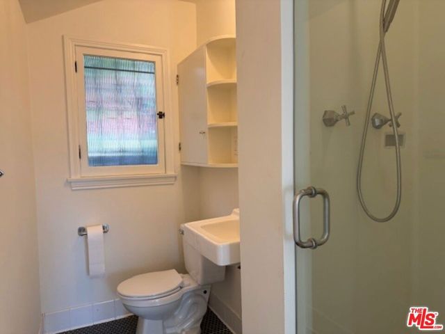 208 S Westmoreland Avenue, Los Angeles, CA 90004