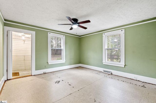303 Front Street, Easley, SC 29640