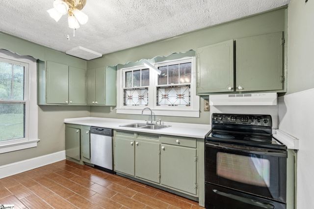 303 Front Street, Easley, SC 29640