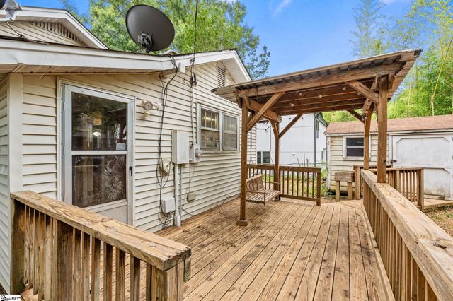 303 Front Street, Easley, SC 29640