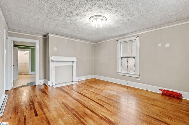 303 Front Street, Easley, SC 29640