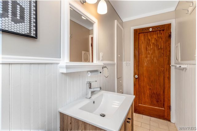 261 Highland Drive, Amherst, NY 14221