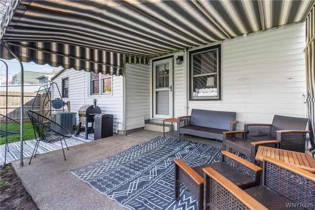 261 Highland Drive, Amherst, NY 14221