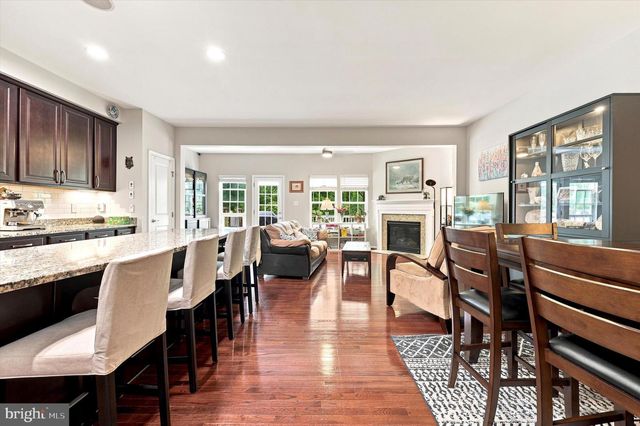 51 FRANKLIN CIR, Somerdale, NJ 08083