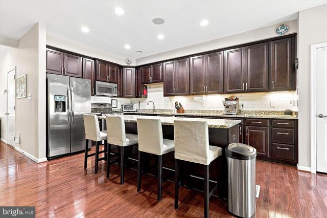 51 FRANKLIN CIR, Somerdale, NJ 08083