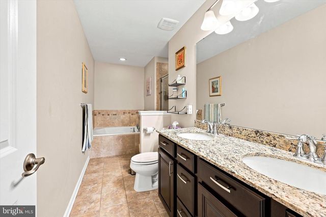 51 FRANKLIN CIR, Somerdale, NJ 08083