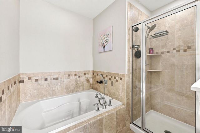 51 FRANKLIN CIR, Somerdale, NJ 08083