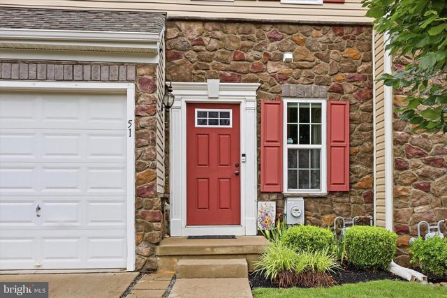 51 FRANKLIN CIR, Somerdale, NJ 08083