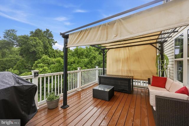 51 FRANKLIN CIR, Somerdale, NJ 08083