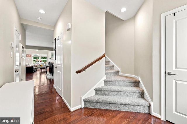 51 FRANKLIN CIR, Somerdale, NJ 08083