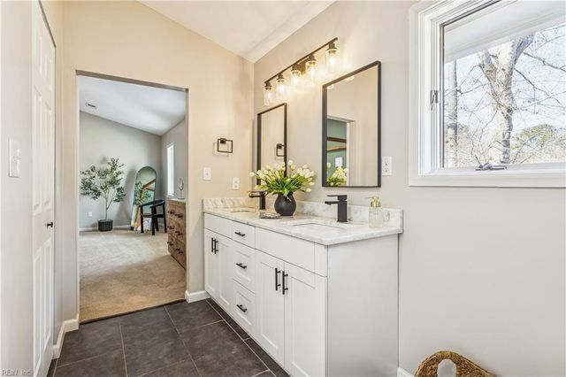 4043 Sadler DR, Suffolk, VA 23434