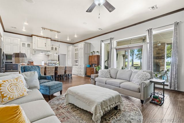 184 Royal Oaks, Ardmore, OK 73401
