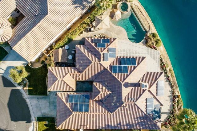 3 Pyramid Lake Court, Rancho Mirage, CA 92270