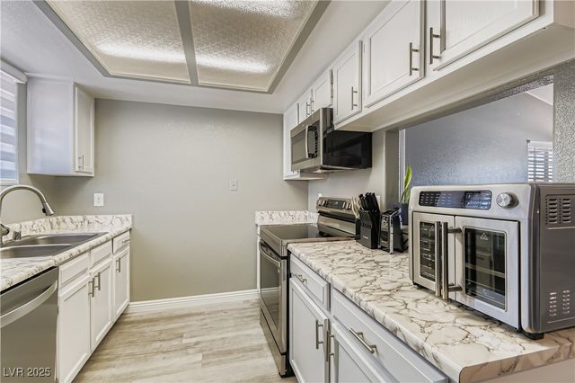 5355 Angler Circle 202, Las Vegas, NV 89122