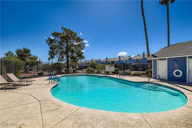 5355 Angler Circle 202, Las Vegas, NV 89122