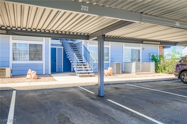 5355 Angler Circle 202, Las Vegas, NV 89122