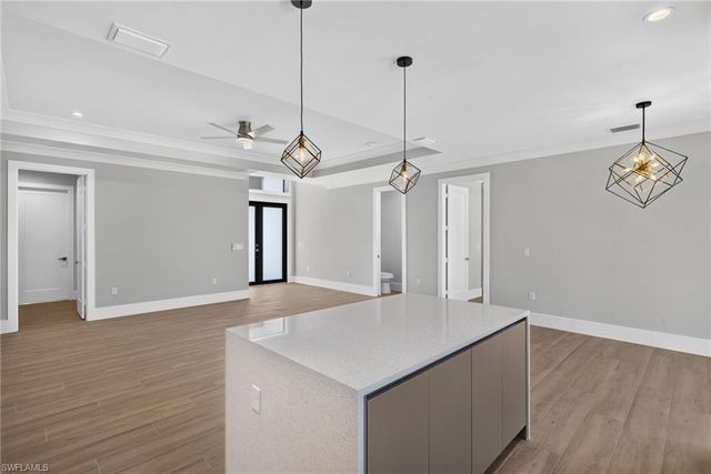 1867 Everglades BLVD N, Naples, FL 34120