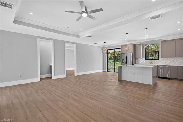 1867 Everglades BLVD N, Naples, FL 34120
