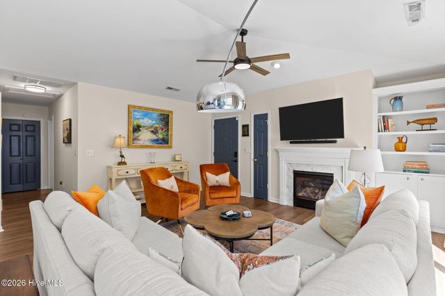 1033 Summerlin Falls Court, Wilmington, NC 28412