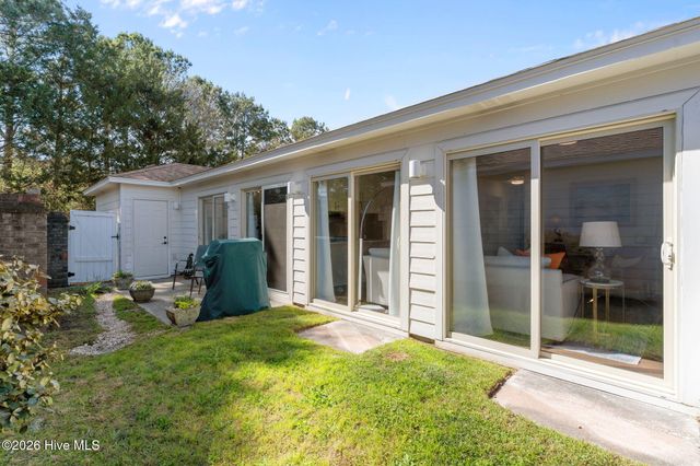 1033 Summerlin Falls Court, Wilmington, NC 28412