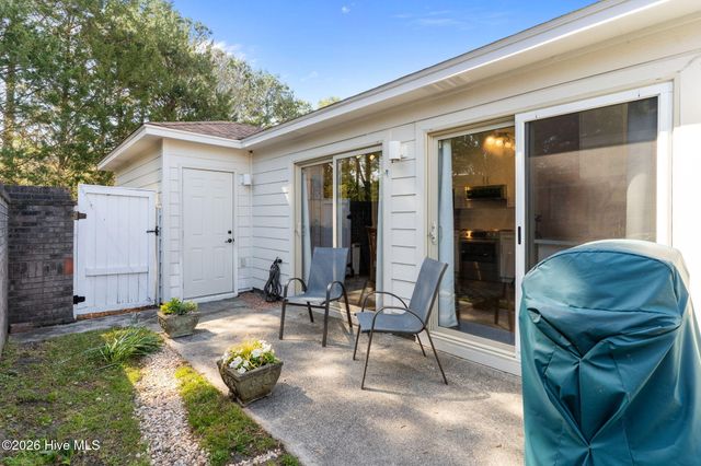 1033 Summerlin Falls Court, Wilmington, NC 28412