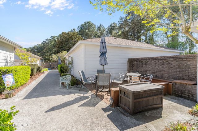 1033 Summerlin Falls Court, Wilmington, NC 28412