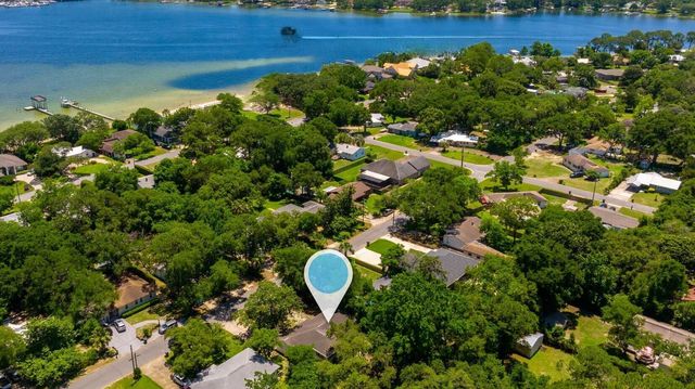 226 NE Bradley Drive, Fort Walton Beach, FL 32547