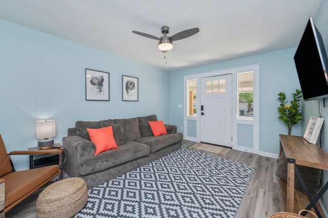 226 NE Bradley Drive, Fort Walton Beach, FL 32547