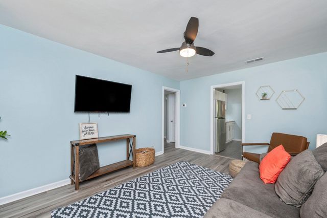 226 NE Bradley Drive, Fort Walton Beach, FL 32547