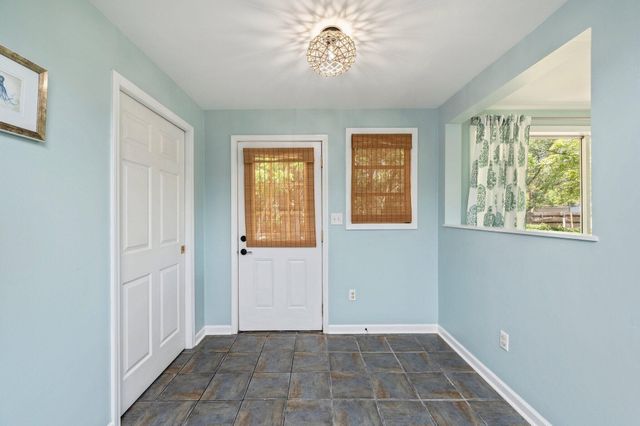 226 NE Bradley Drive, Fort Walton Beach, FL 32547