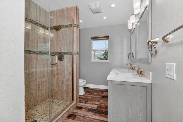 712 NW 36th St, Lawton, OK 73505