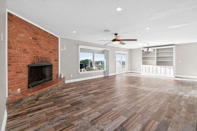 712 NW 36th St, Lawton, OK 73505