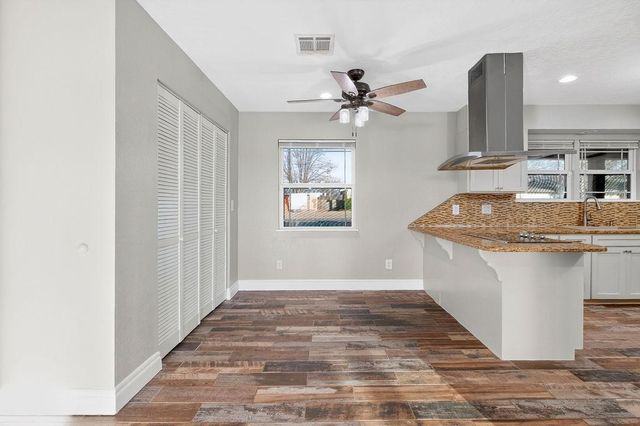 712 NW 36th St, Lawton, OK 73505