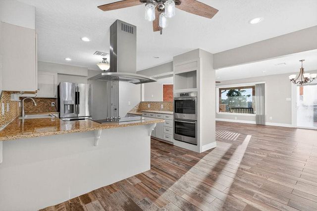 712 NW 36th St, Lawton, OK 73505