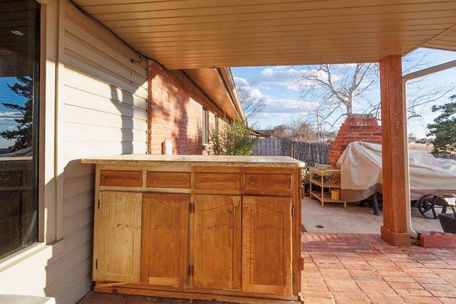 712 NW 36th St, Lawton, OK 73505