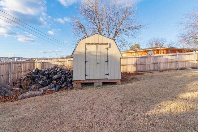 712 NW 36th St, Lawton, OK 73505