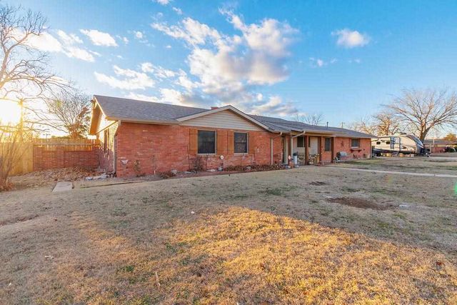 712 NW 36th St, Lawton, OK 73505