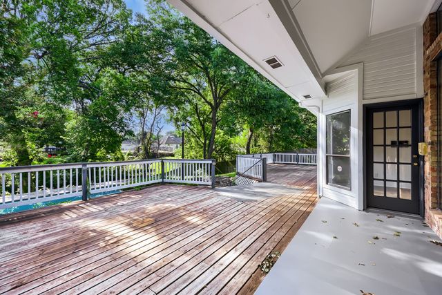 624 Bent Creek Drive, Desoto, TX 75115