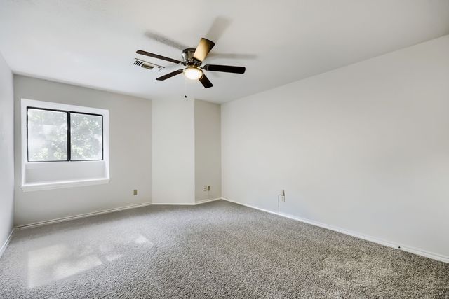 624 Bent Creek Drive, Desoto, TX 75115